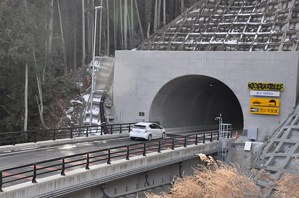 ウソコトンネル２